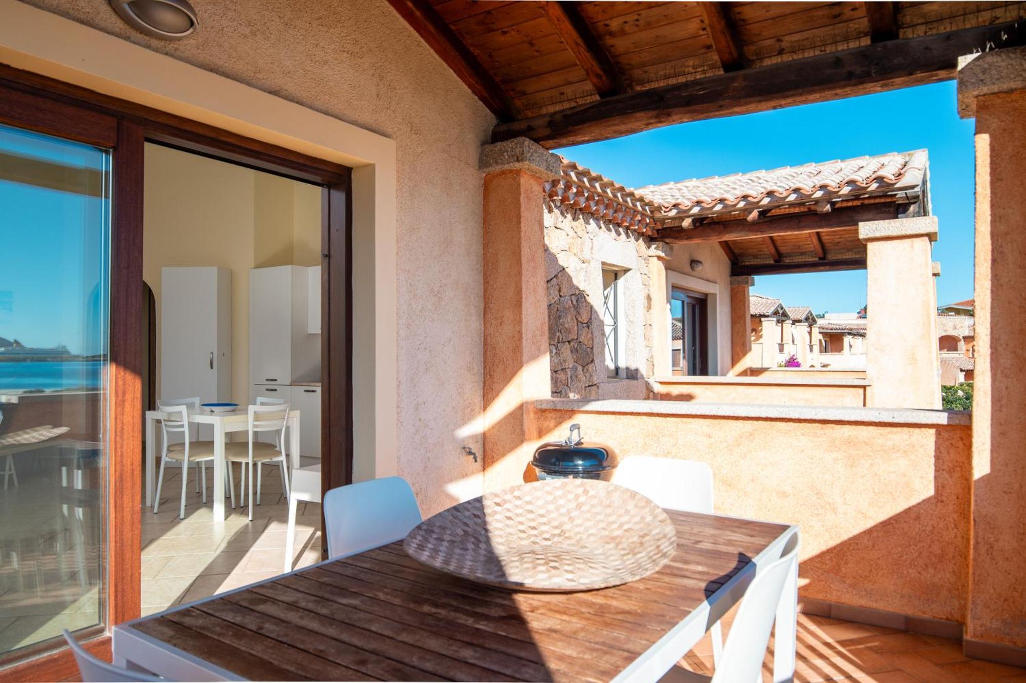Villaggio Perlacea - Your House In Sardinia ゴルフォ・アランチ エクステリア 写真