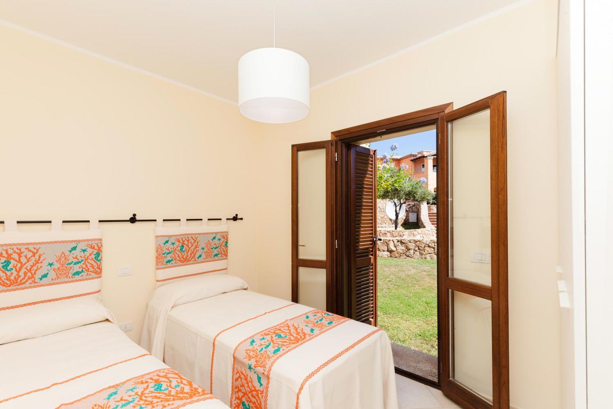 Villaggio Perlacea - Your House In Sardinia ゴルフォ・アランチ エクステリア 写真
