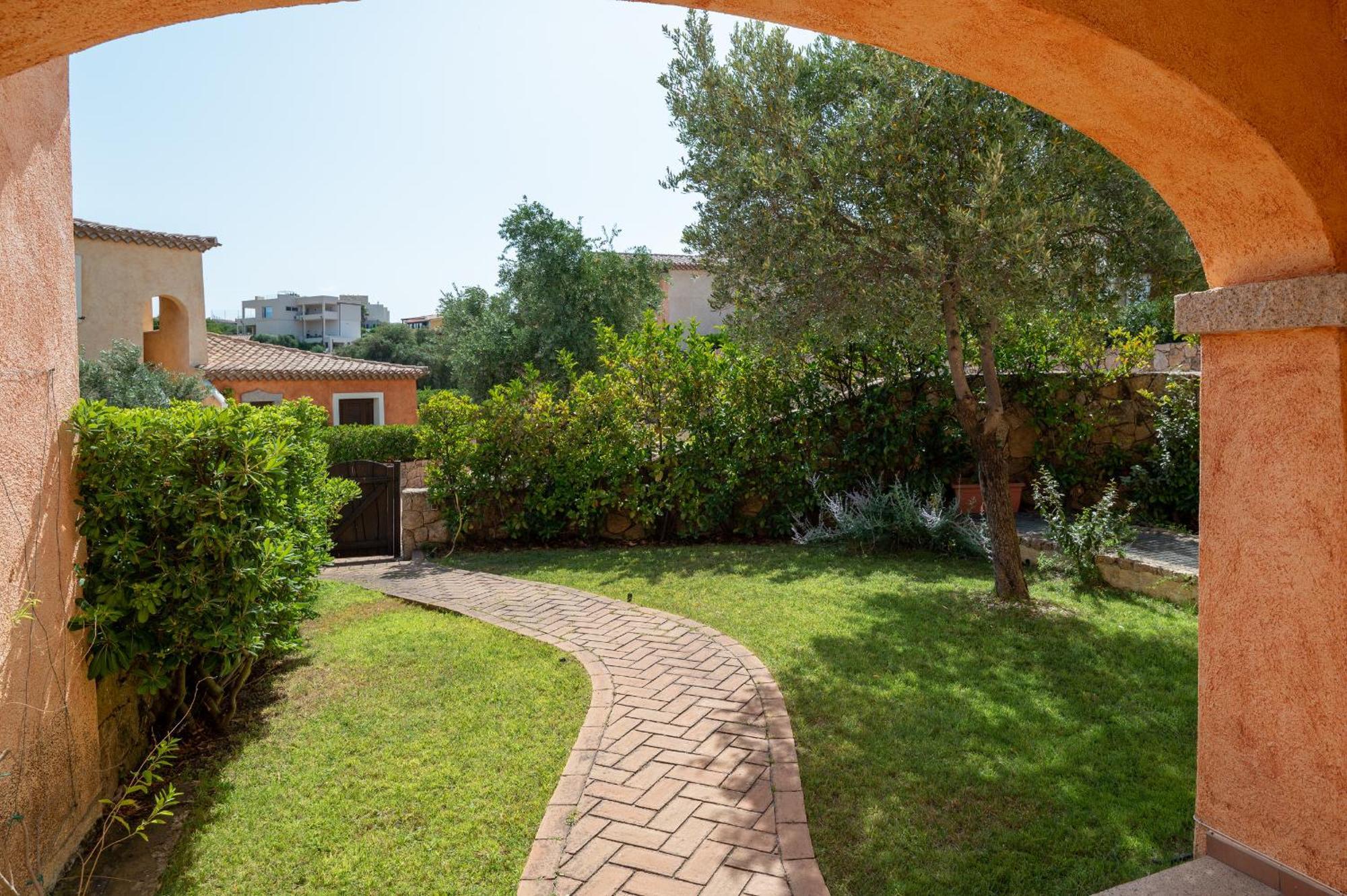 Villaggio Perlacea - Your House In Sardinia ゴルフォ・アランチ エクステリア 写真